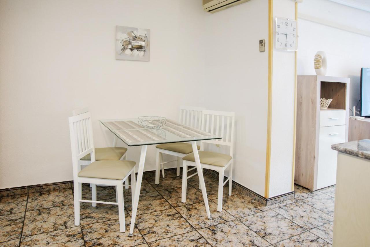 Holiday La Loma Apartment 또레비에하 외부 사진