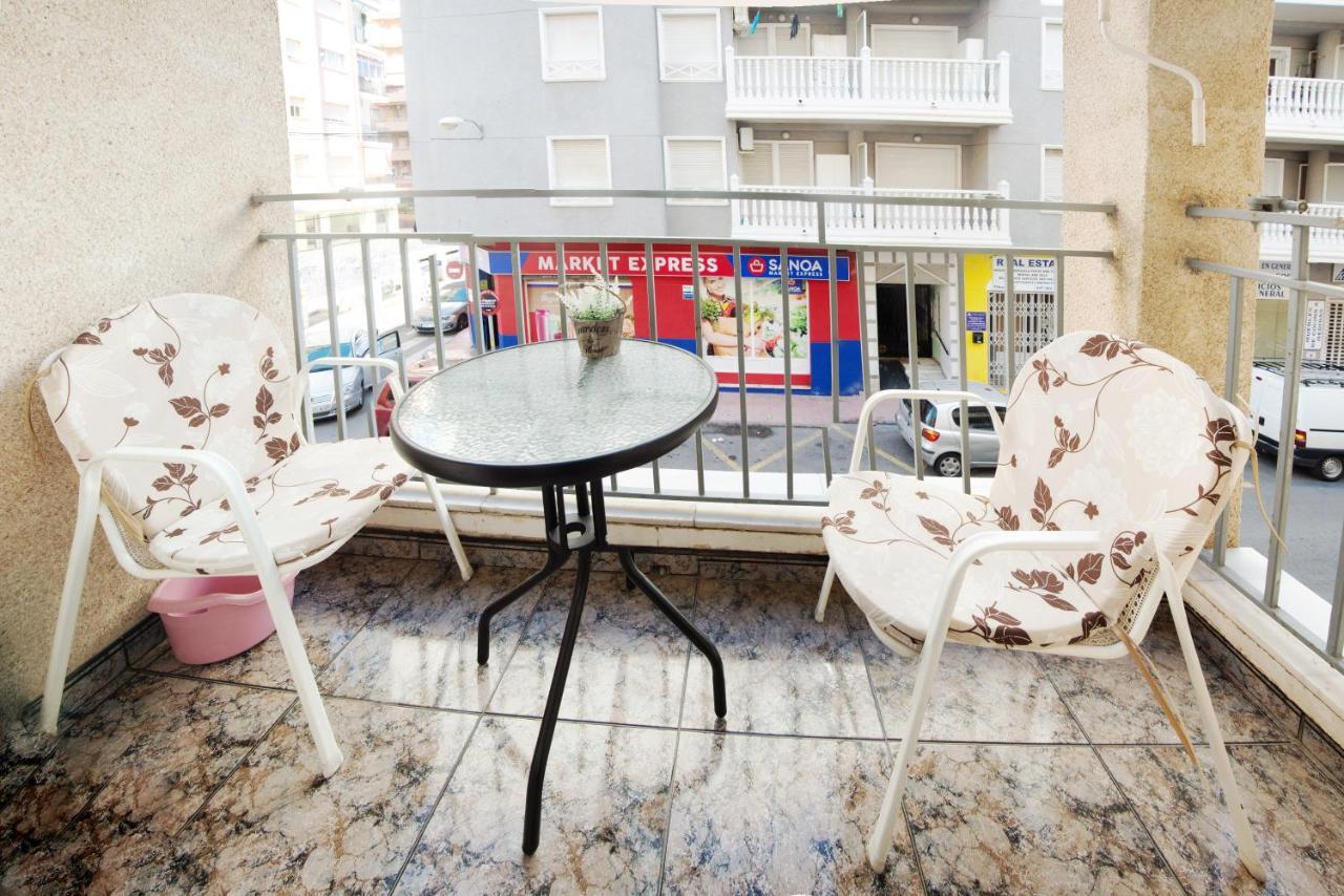 Holiday La Loma Apartment 또레비에하 외부 사진